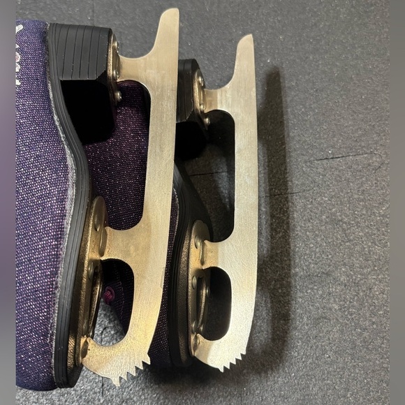 Girls Hannah Montana Ice Skates Size US 1​​​​ - Picture 6 of 7